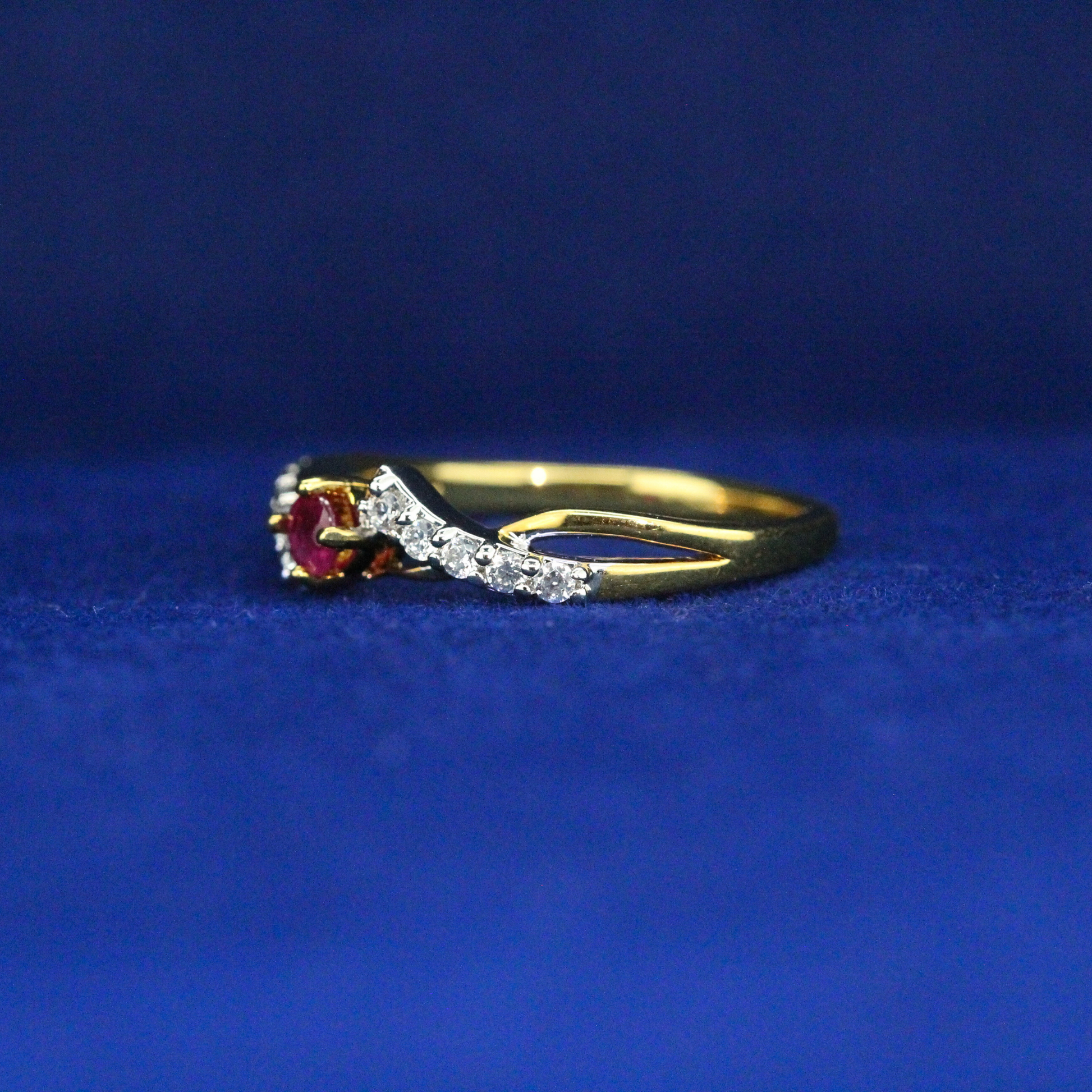 Left side view of Edwardian Style Ring – Fine jewelry

