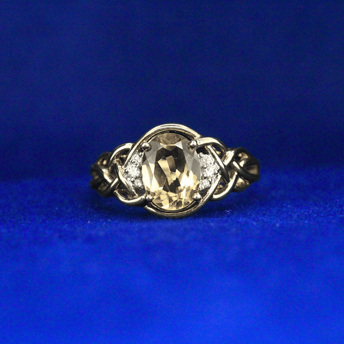Front view of Oval Citrine Celtic Knot Ring – Fine jewelry

